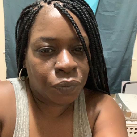 Meet your Posher, Lajuana - Picture 1 of 1